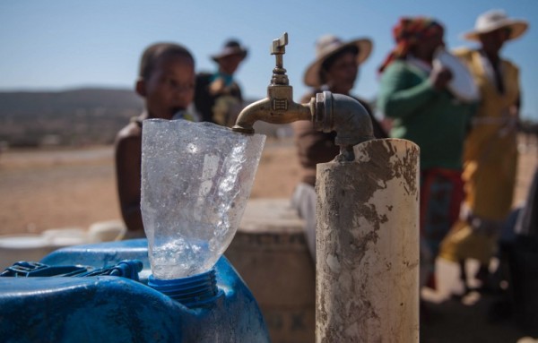 This green machine mimics clouds to provide clean drinking water, and is powered by biomass